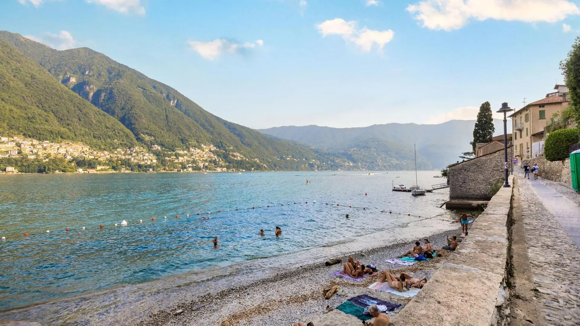 Casetta Sul Lago - Spiaggia A 150M Laglio 0*,
